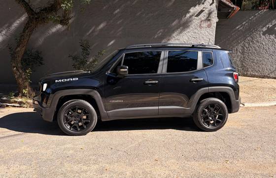 JEEP RENEGADE 2.0 16V TURBO DIESEL MOAB 4P 4X4 AUTOMÁTICO JEEP RENEGADE 2.0 16V TURBO DIESEL MOAB 4P 4X4 AUTOMÁTICO